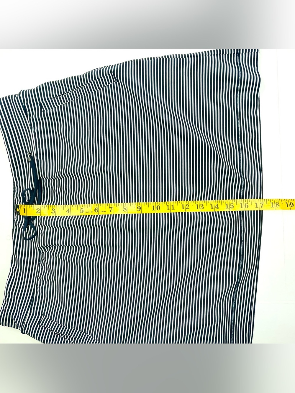 CHICO'S Zenergy Navy Blue White Striped Skort Golf Athletic Pockets Size 8/10 - Picture 11 of 11